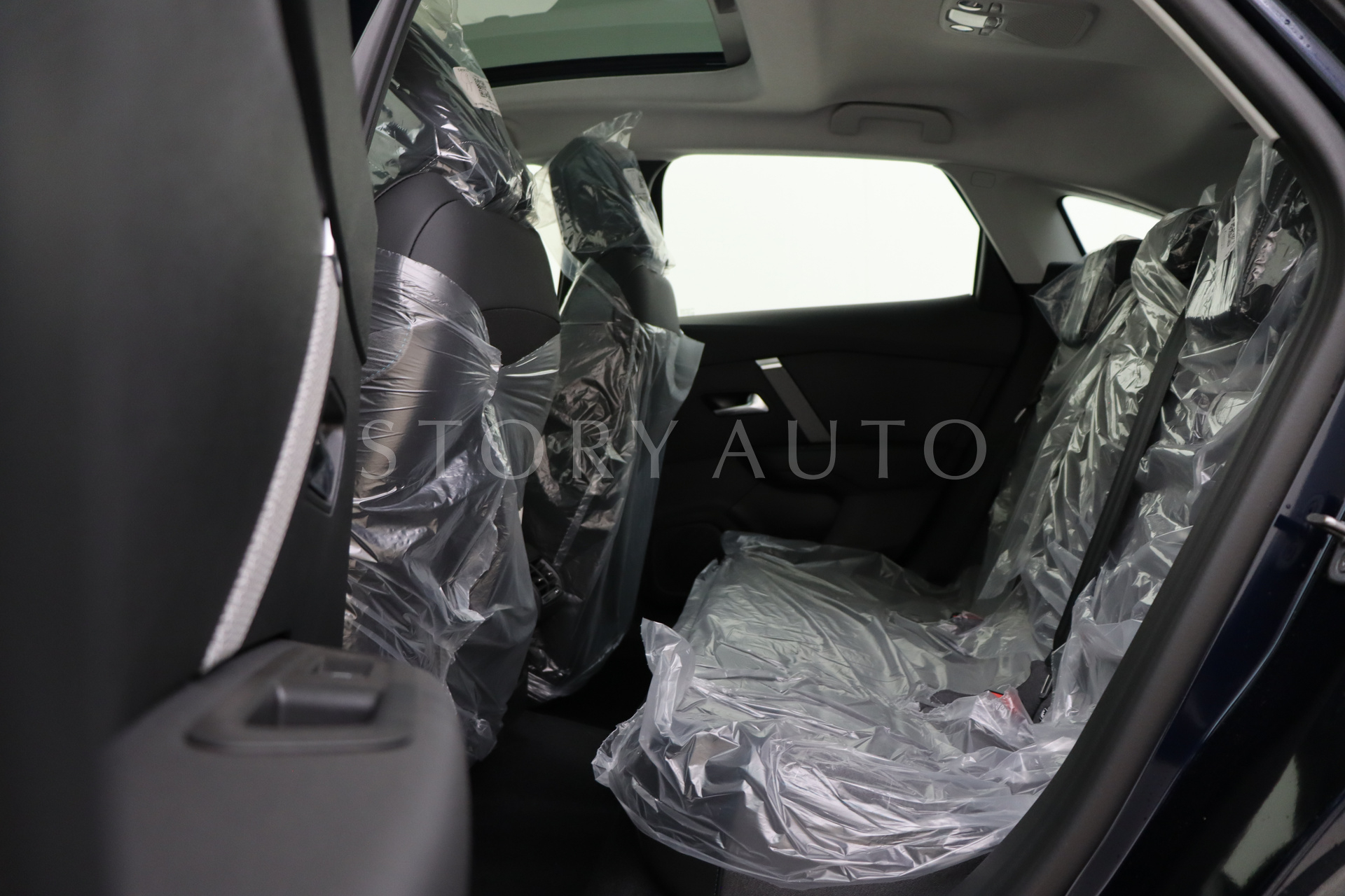 vr7bahnl4se000951-23