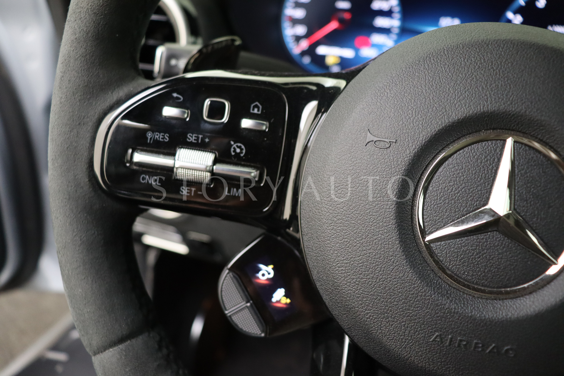 wmx1903811a042505-16