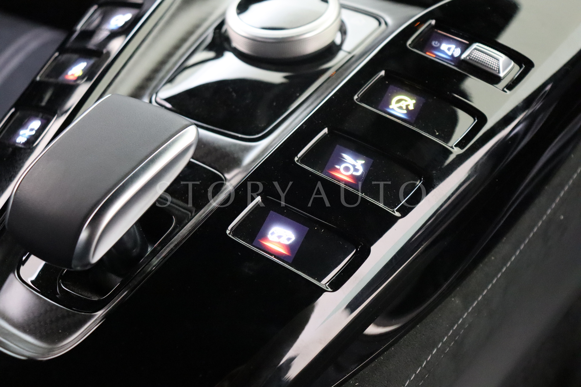 wmx1903811a042505-22