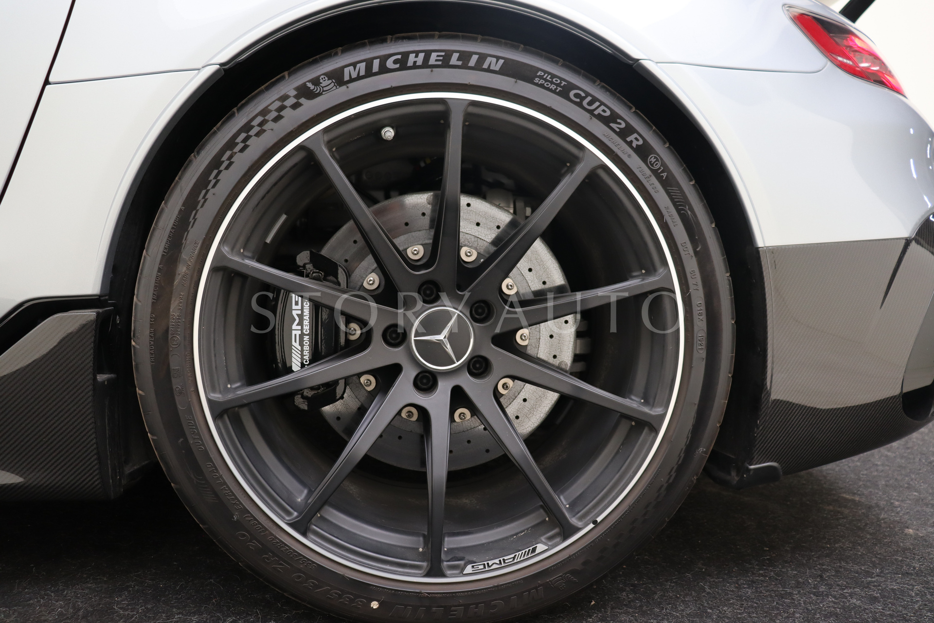 wmx1903811a042505-29